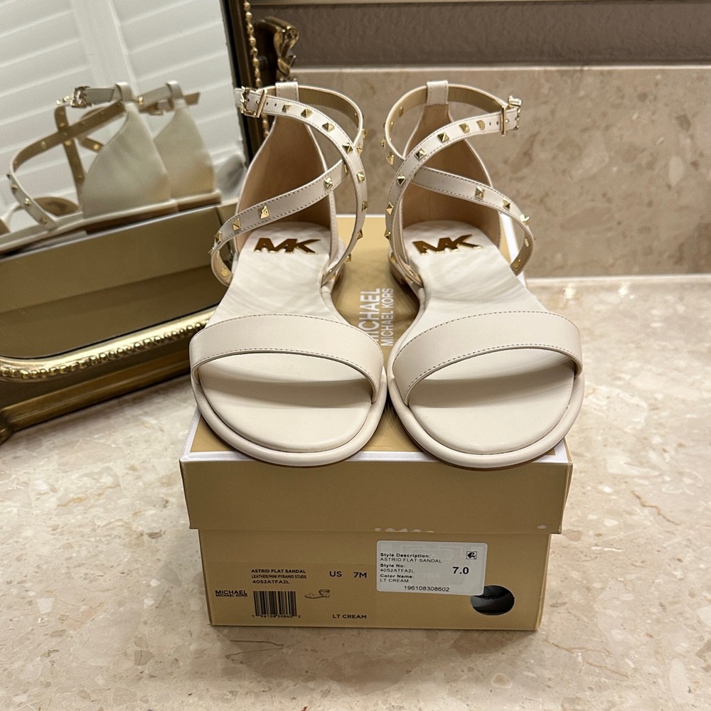 Michael Kors Astrid Flat Sandal Gold and Cream women’s size 7